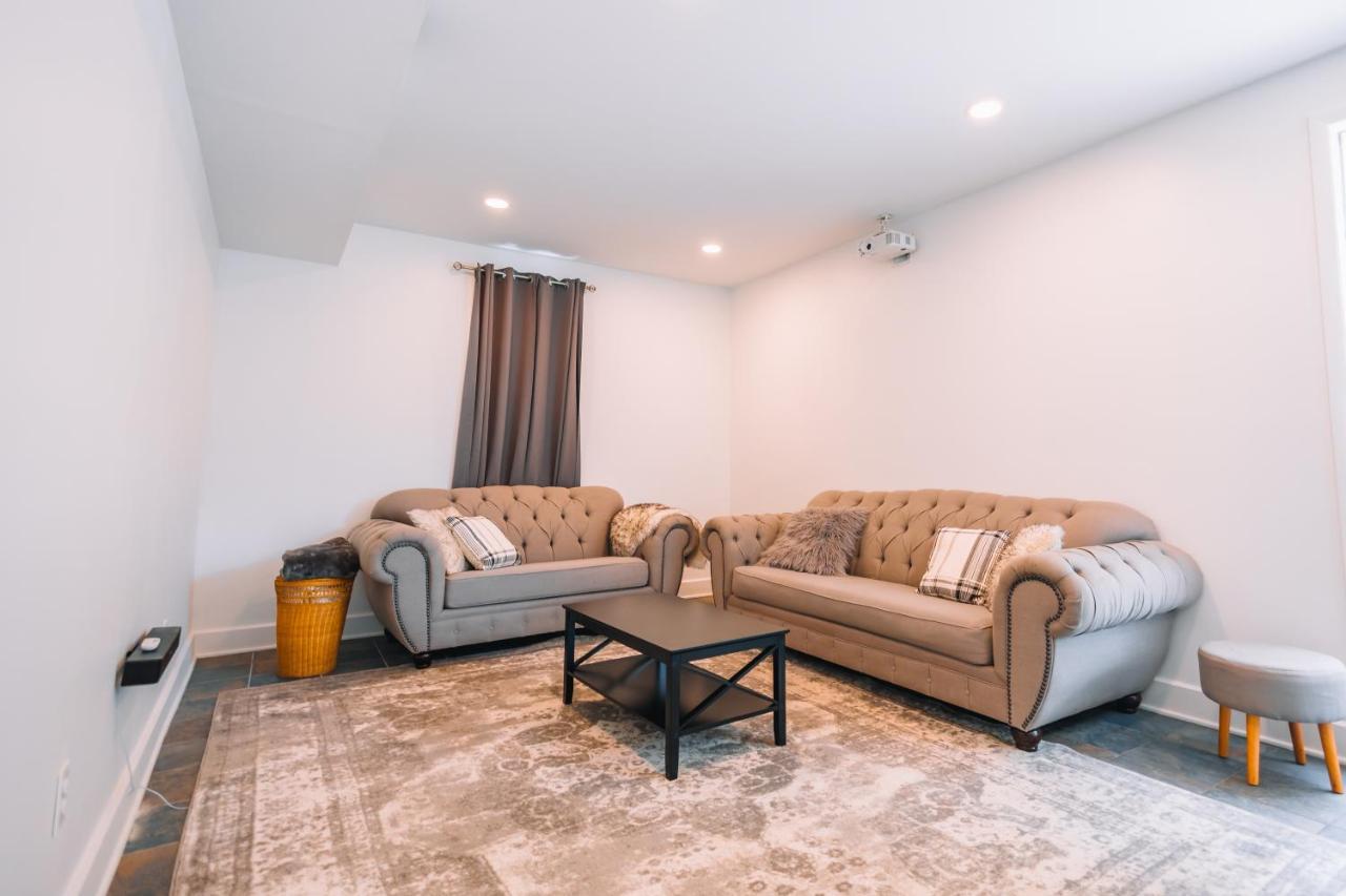Downtown Escape Great For Large Families & Groups Villa Sugarcreek Ngoại thất bức ảnh